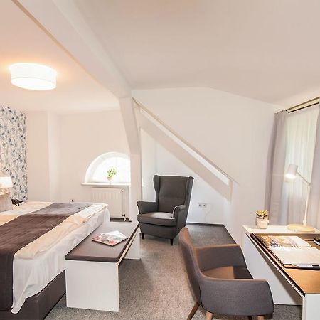 Hofgut Dippelshof Hotel- Und Restaurant Kg Mühltal Buitenkant foto