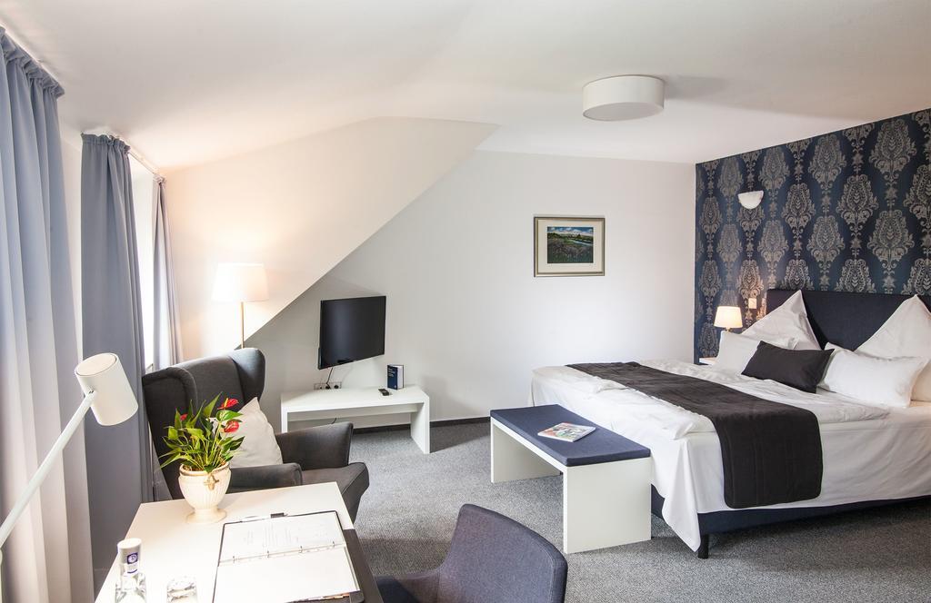 Hofgut Dippelshof Hotel- Und Restaurant Kg Mühltal Kamer foto