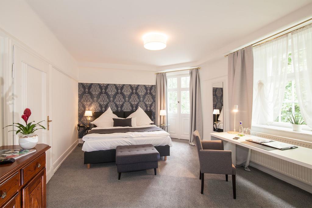Hofgut Dippelshof Hotel- Und Restaurant Kg Mühltal Buitenkant foto